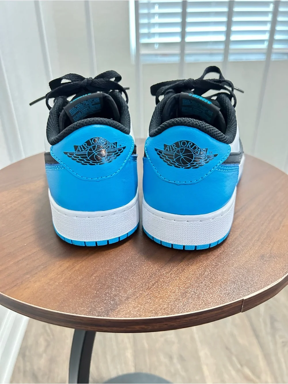 Jordan Low Top Sneakers White Black Blue